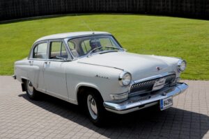 GAZ 21US