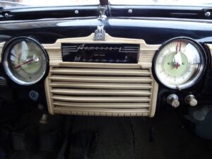 GAZ M20 salong