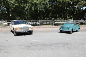 Mercedes-Benz 200 ja SMZ S-3A invasõiduk