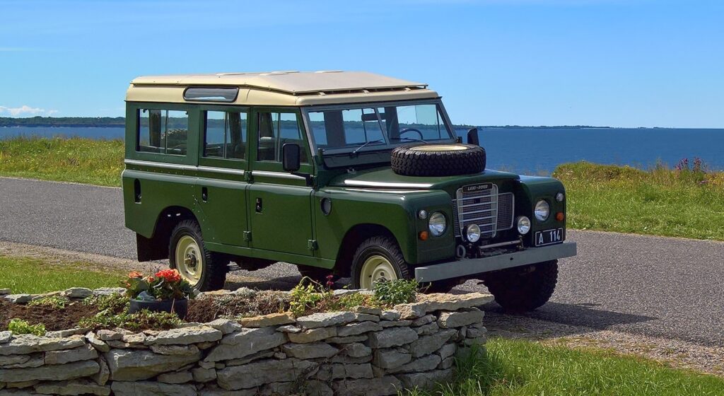 Land Rover 109 Series III 1979