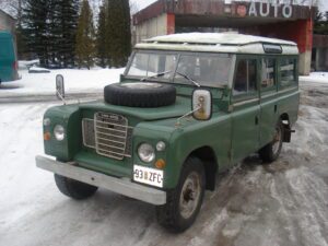 Land Rover 109 Series III