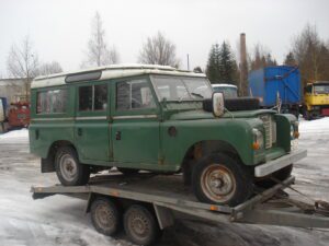 Land Rover 109 Series III