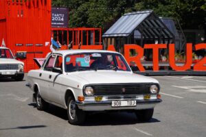 Hansaretro 2020 autovabaduse puiestee