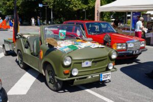 Hansaretro 2020 autovabaduse puiestee