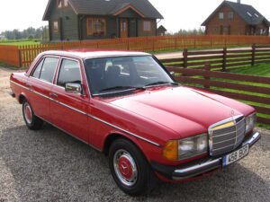 Mercedes-Benz 200 W123