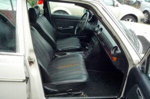Mercedes-Benz 230 taastamine