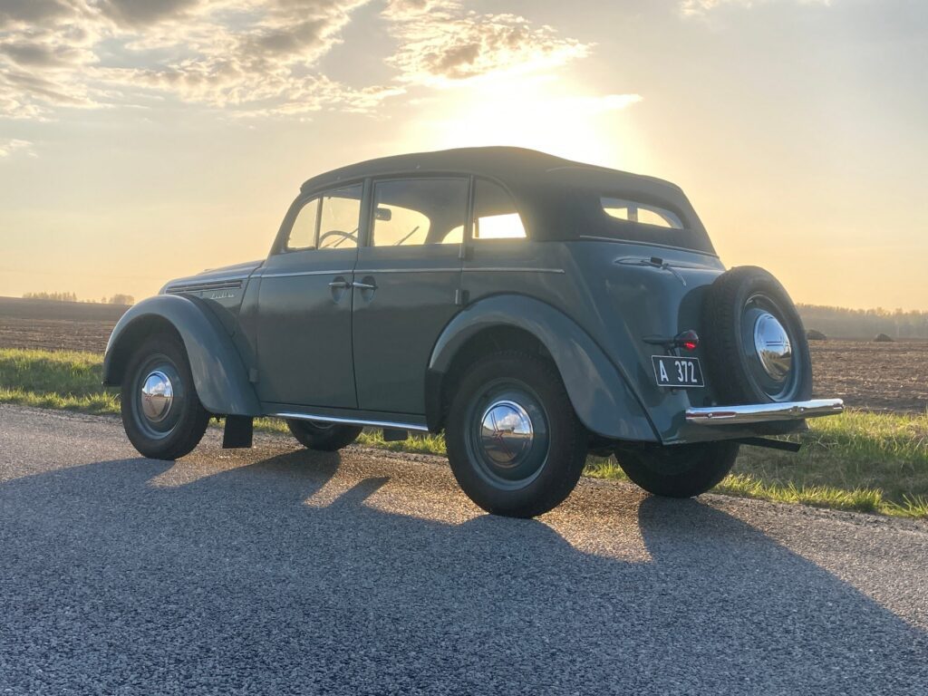 Moskvitš 400/420A 1951