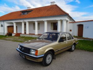 Opel Rekord 1982